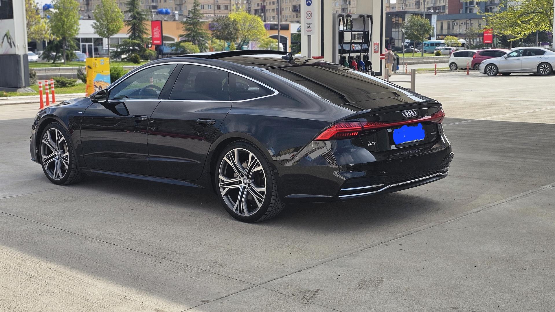 Audi A7 2019 — photo 2