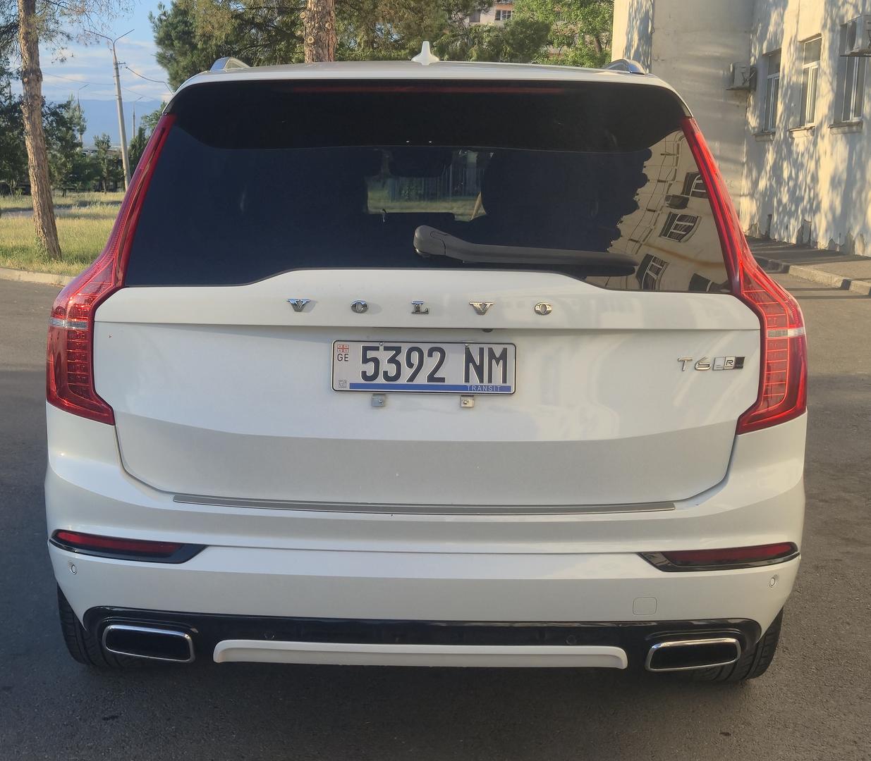Volvo XC90 2019 — photo 2