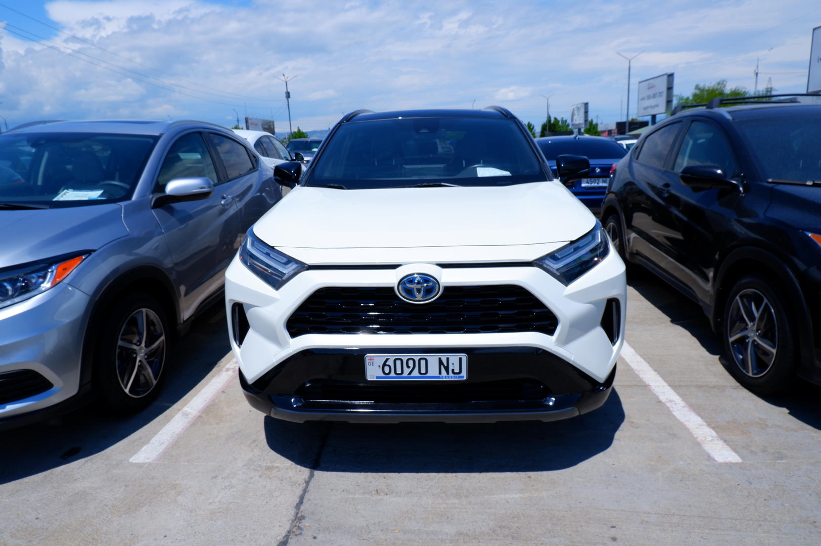 Toyota RAV4 2022 — photo 2