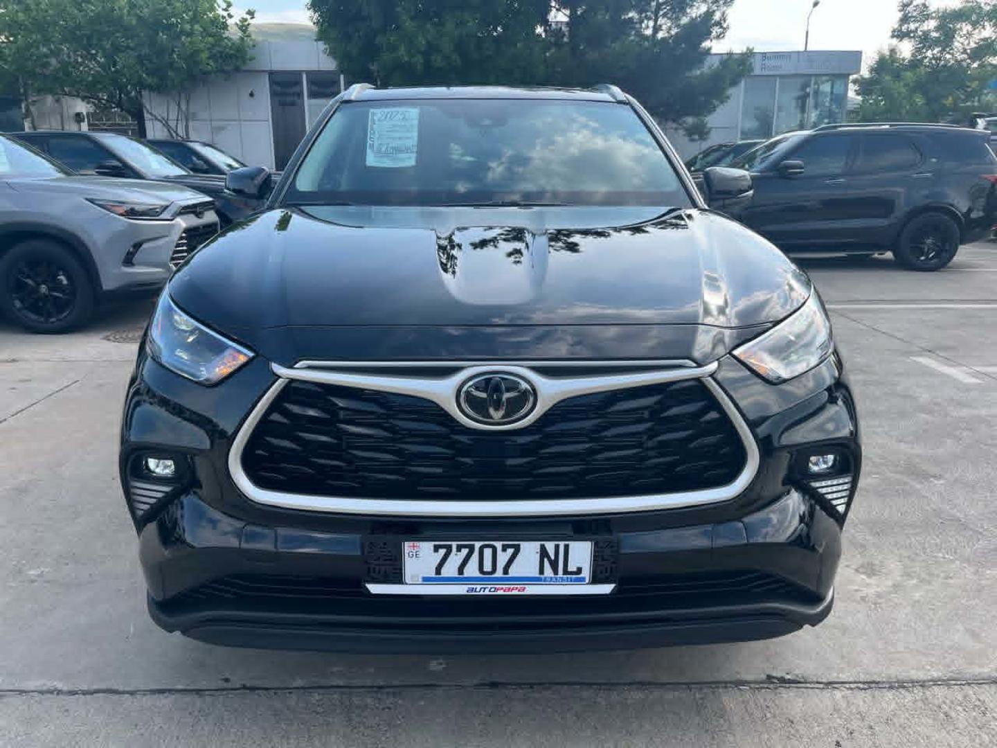 Toyota Highlander 2025 — photo 2