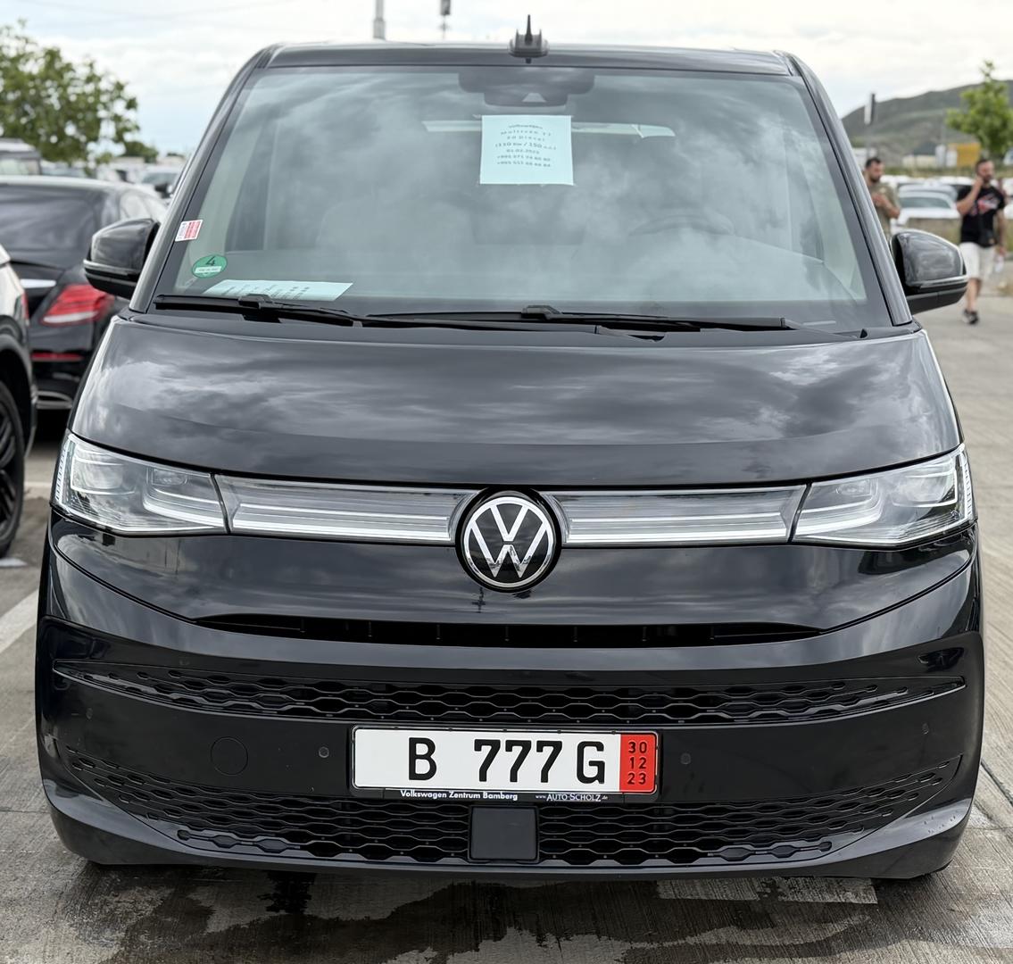 Volkswagen Multivan 2022 — photo 2