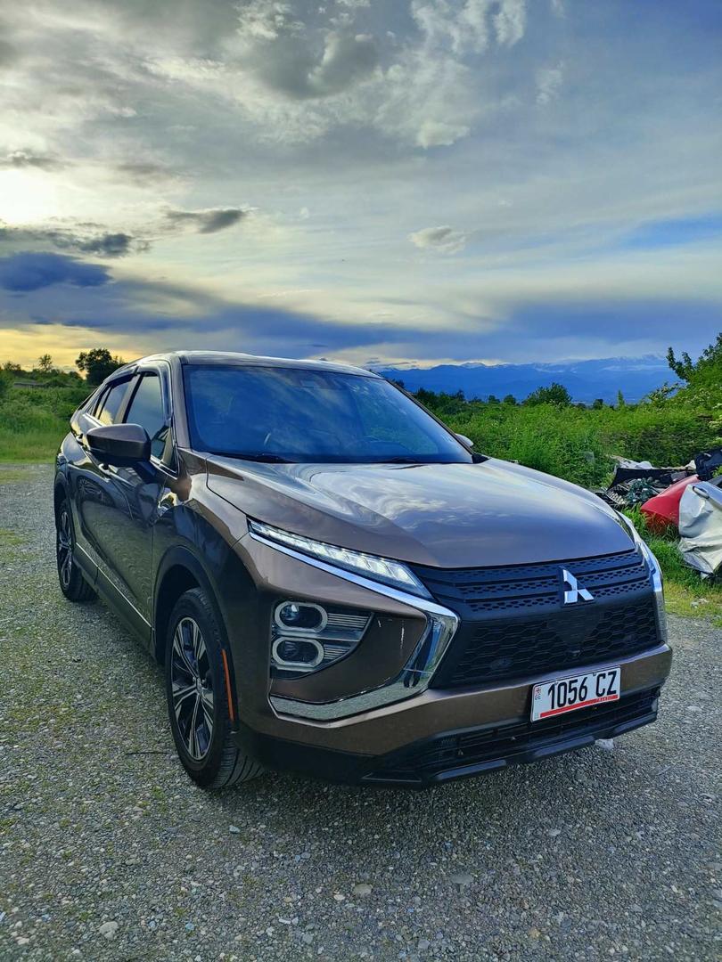 Mitsubishi Eclipse 2021 — photo 2