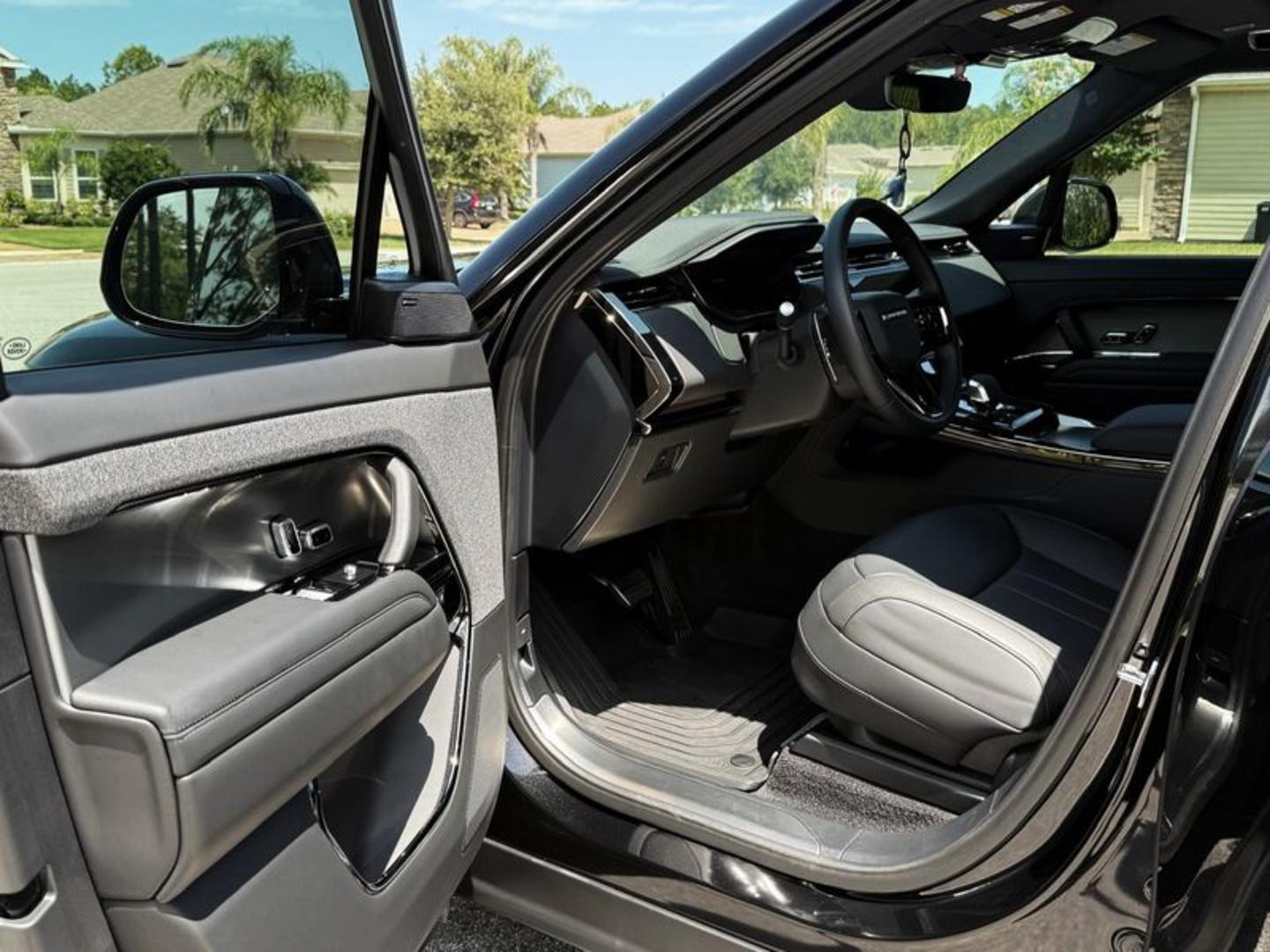 Land Rover Range Rover Sport 2024 — photo 2