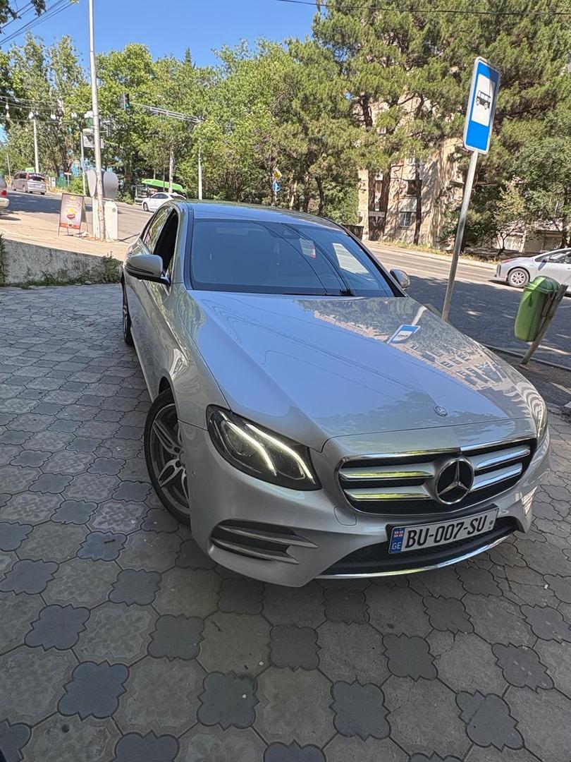 Mercedes-Benz E 200 2017 — photo 2