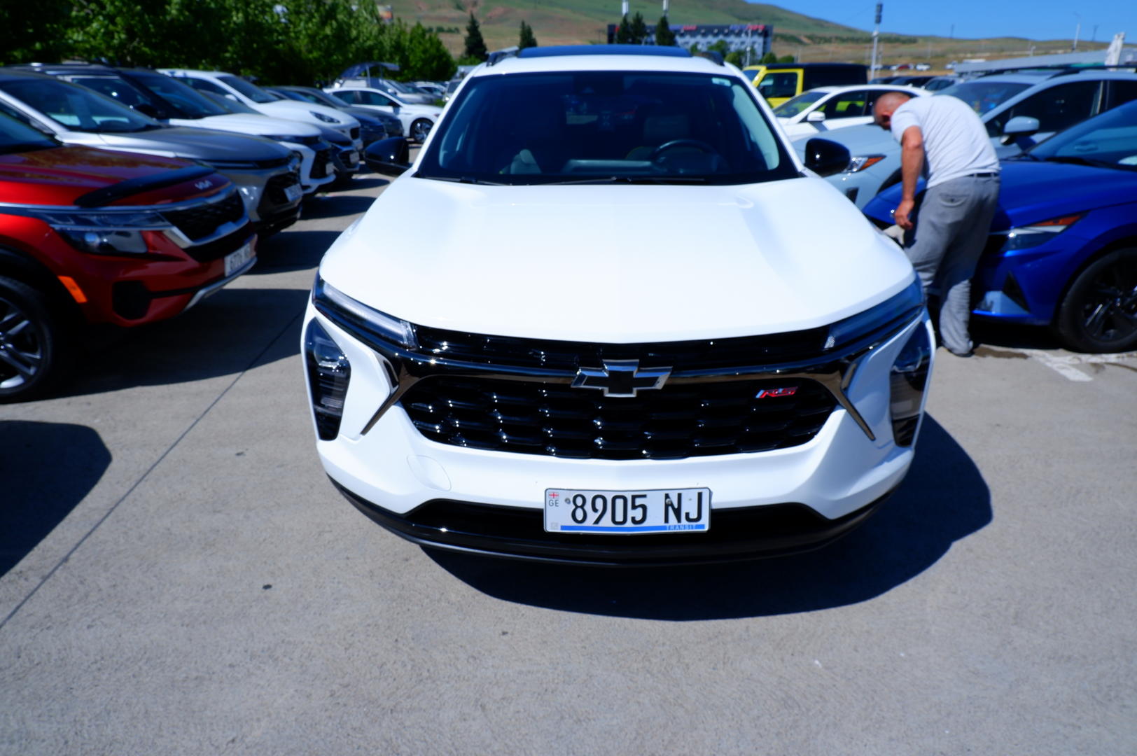 Chevrolet Trax 2023 — photo 2
