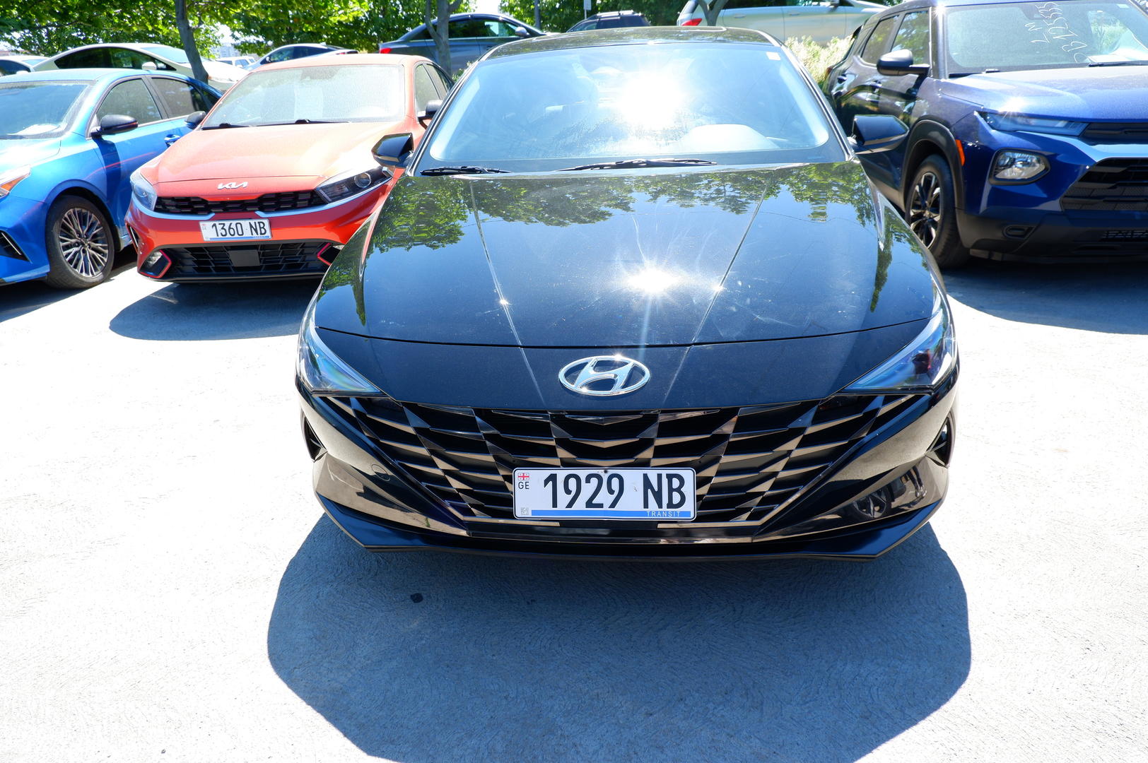 Hyundai Elantra 2023 — photo 2