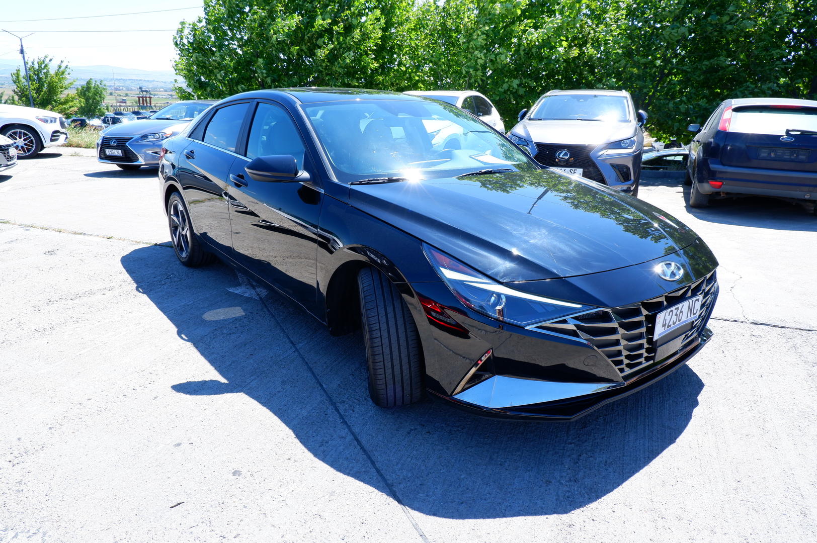 Hyundai Elantra 2023 — photo 2