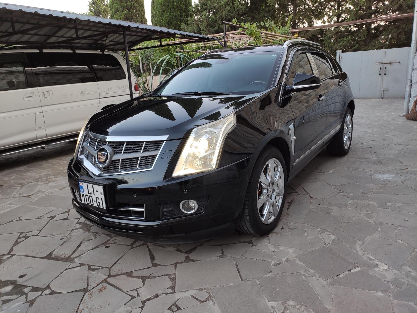 Cadillac SRX 2012 — photo 2