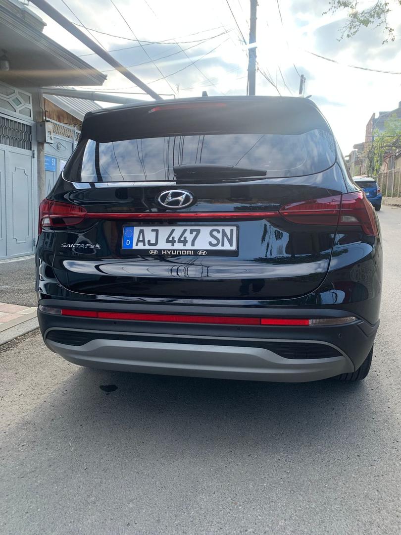 Hyundai Santa Fe 2021 — photo 2