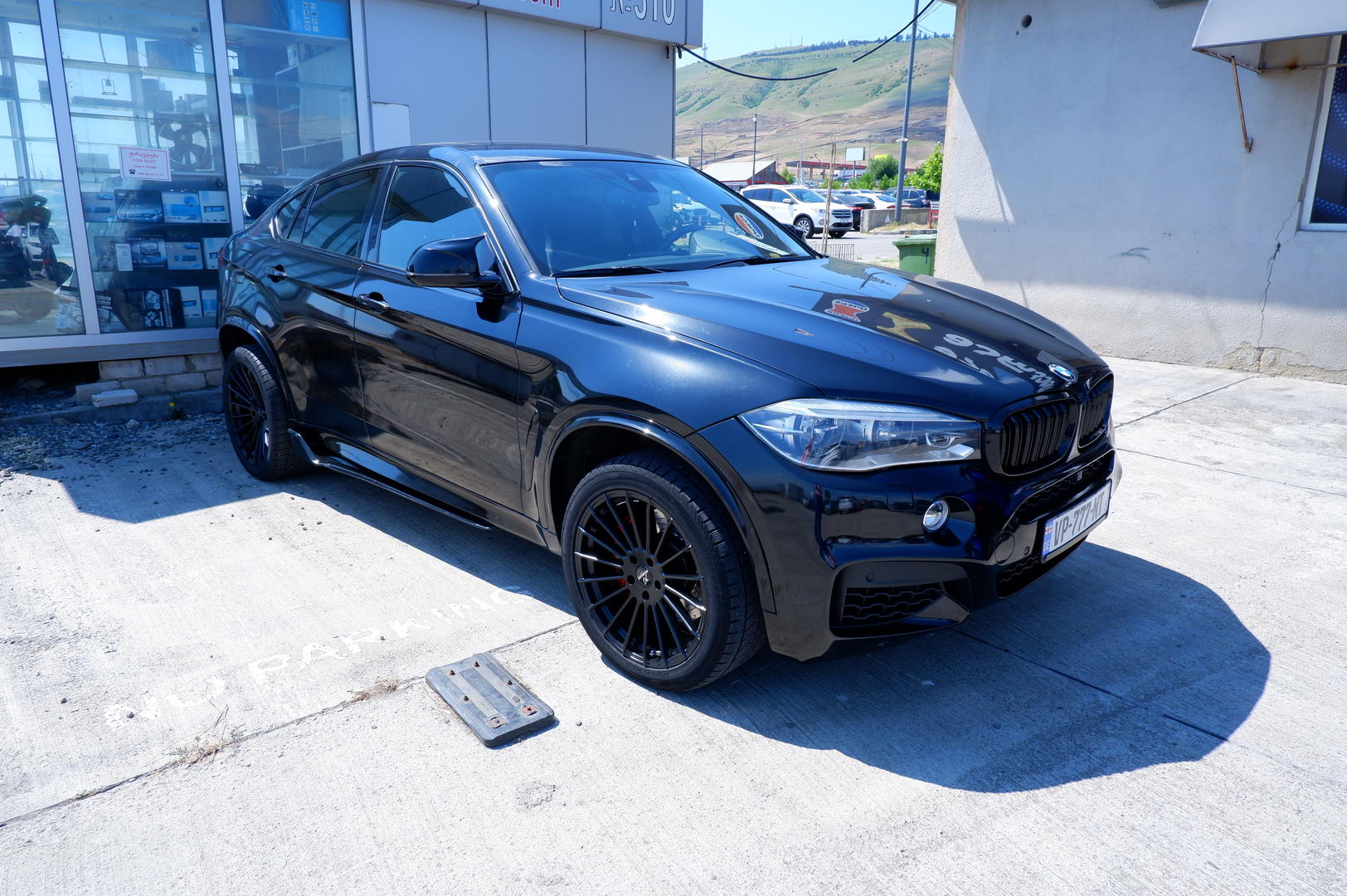 BMW X6 2017 — photo 2