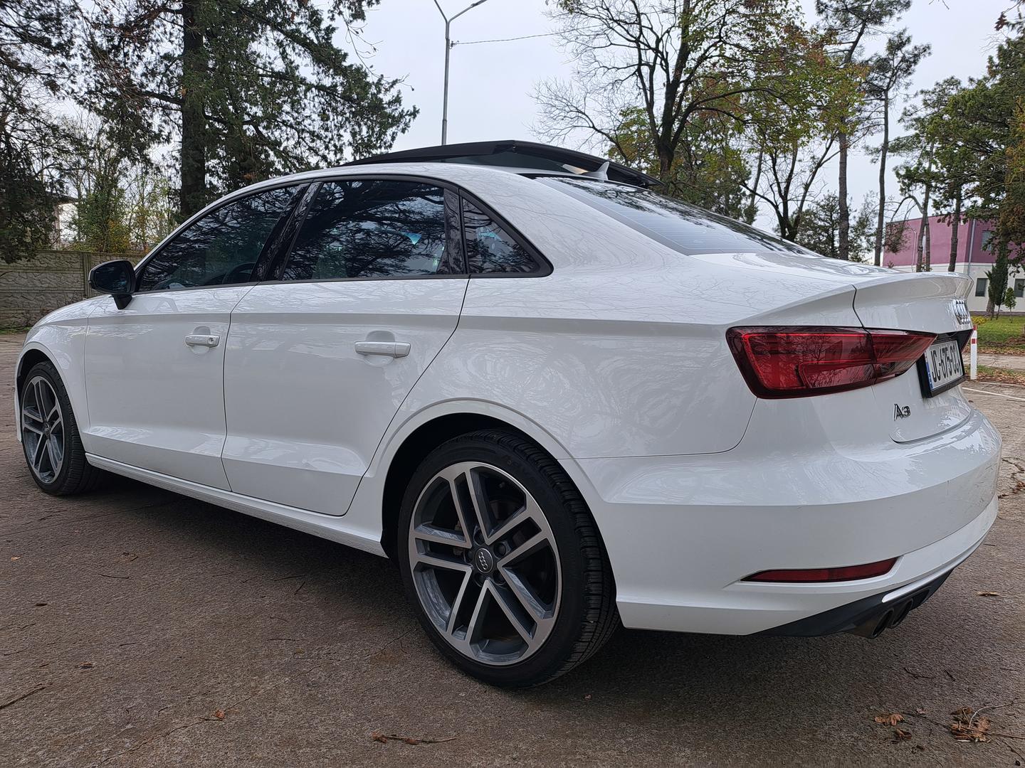 Audi A3 2017 — photo 2