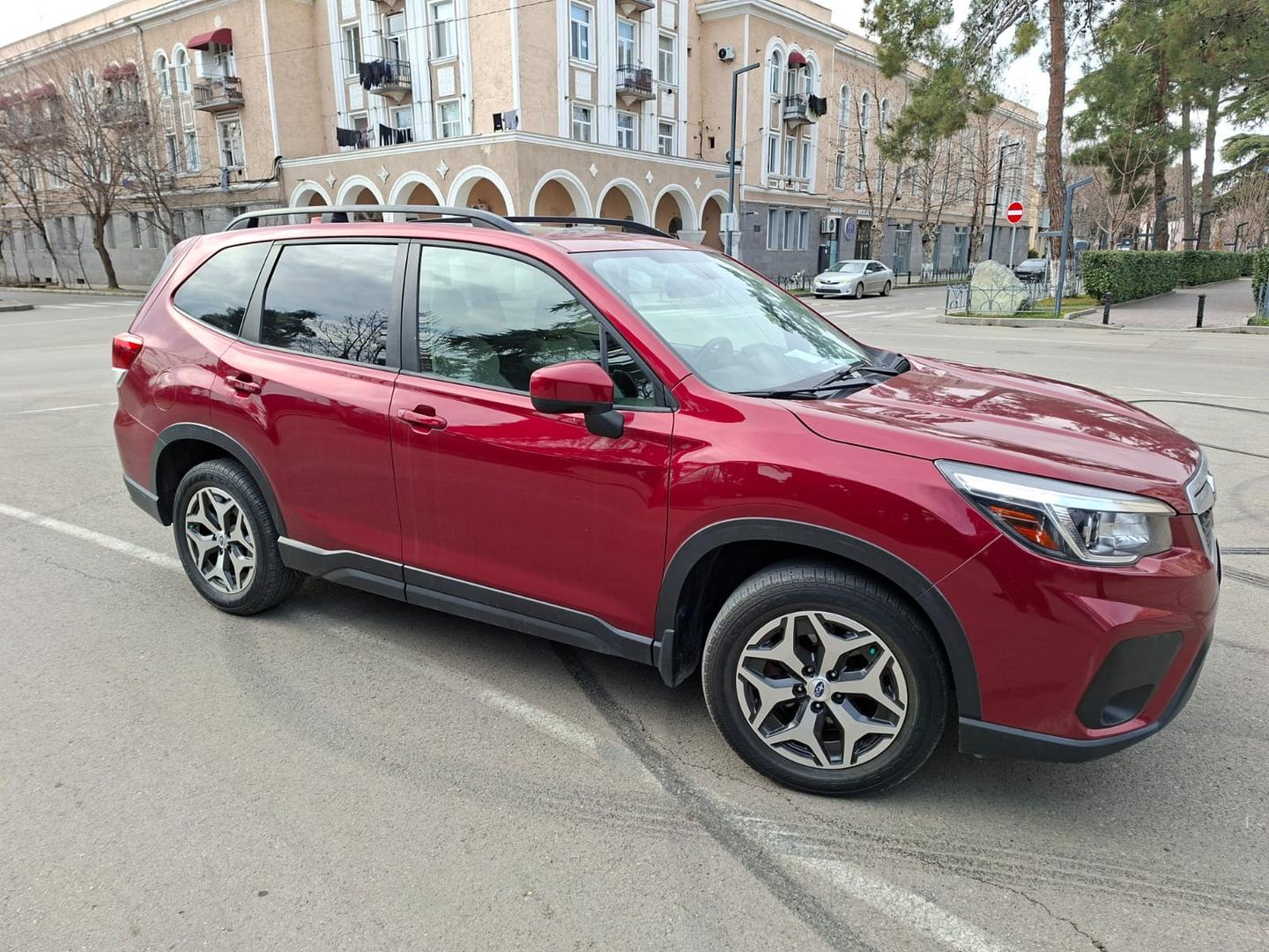 Subaru Forester 2019 — photo 2