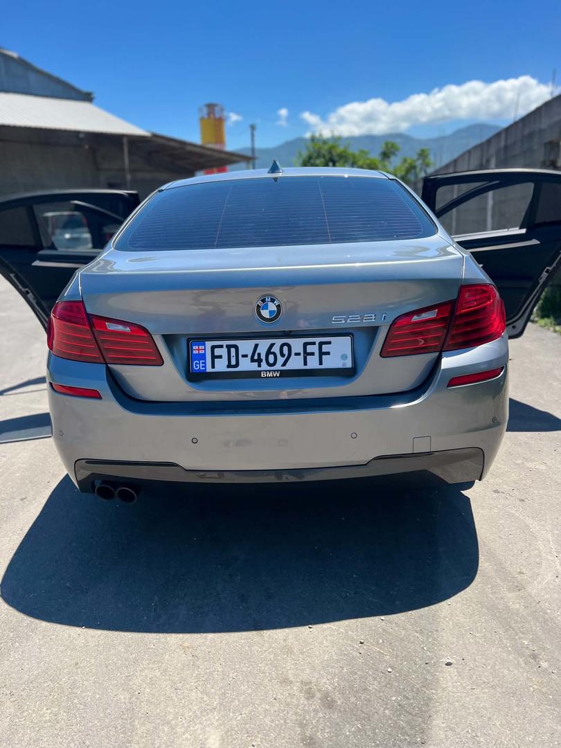 BMW 528 2014 — photo 2