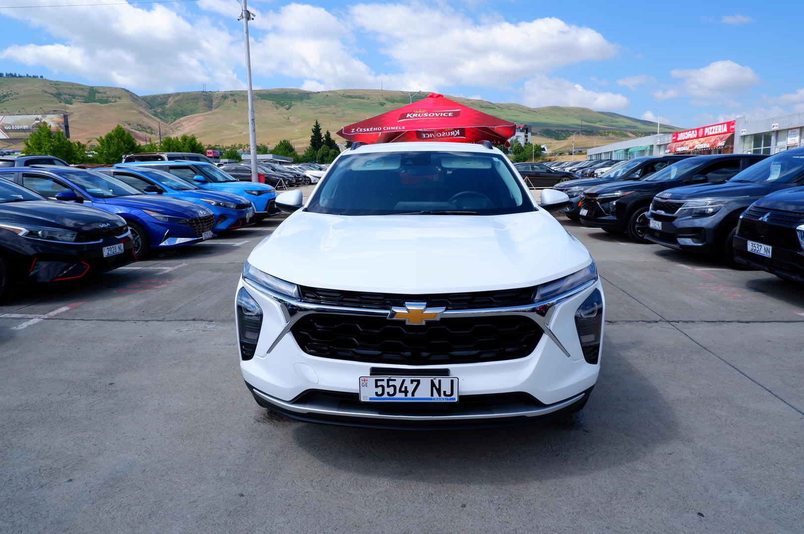 Chevrolet Trax 2023 — photo 2