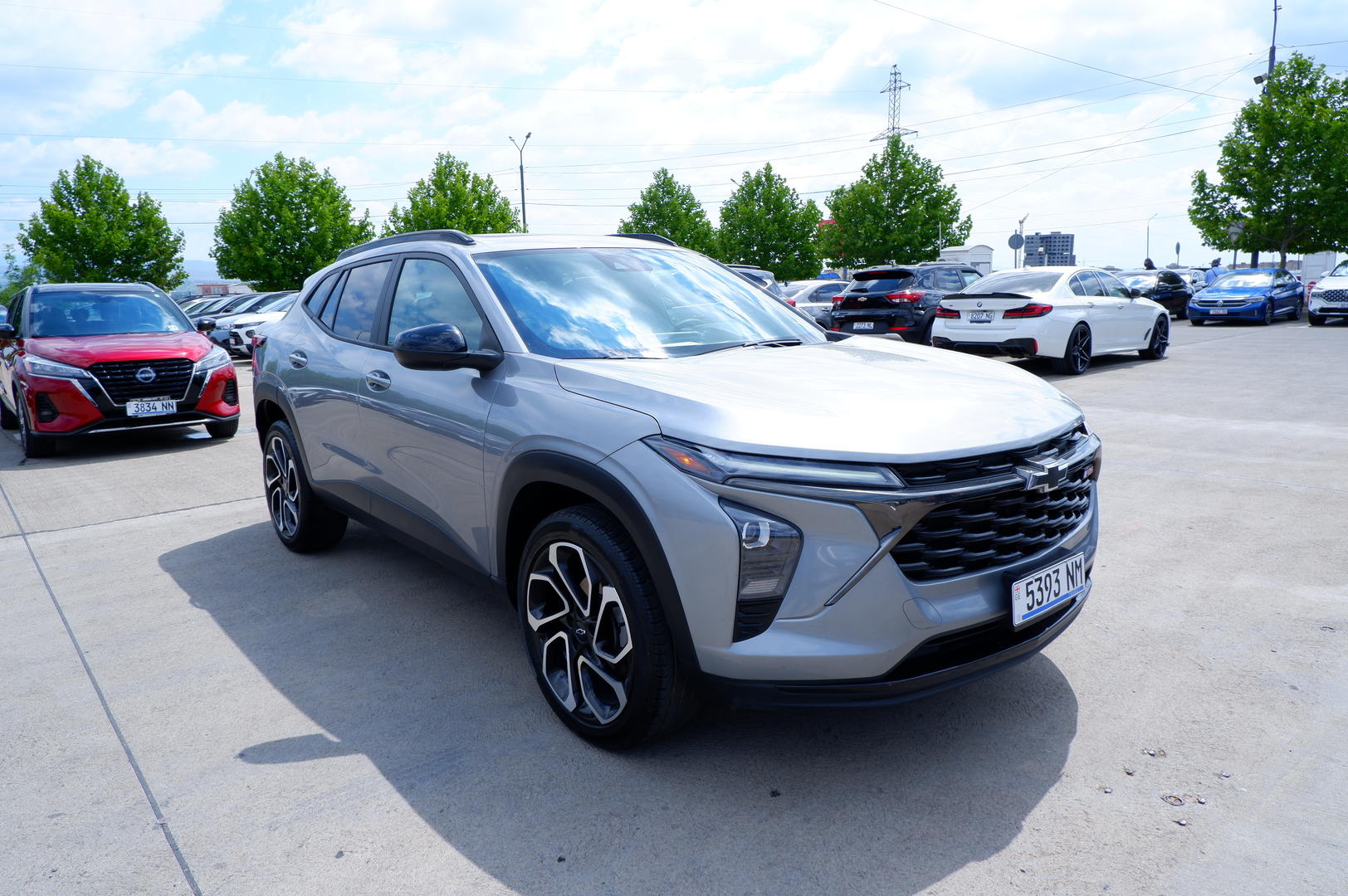 Chevrolet Trax 2023 — photo 2