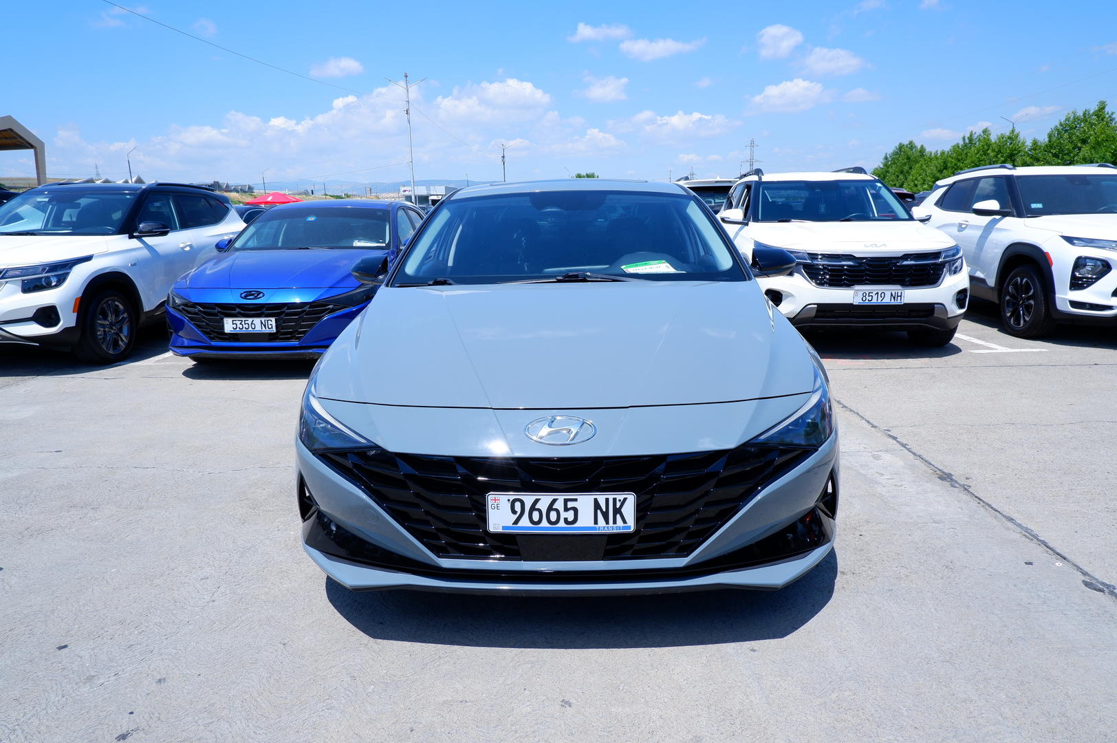 Hyundai Elantra 2022 — photo 2