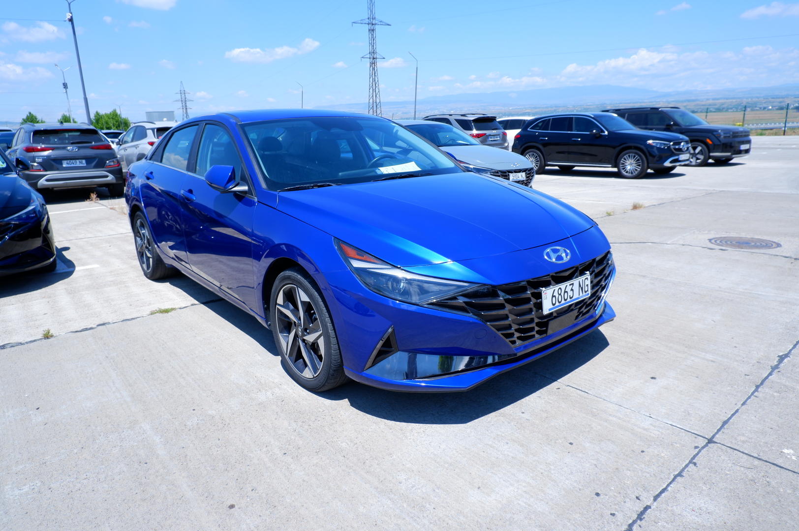 Hyundai Elantra 2022 — photo 2