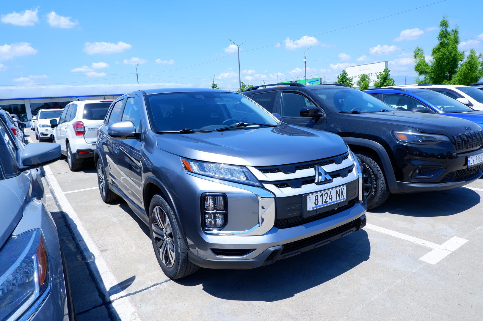 Mitsubishi Outlander Sport 2023 — photo 2