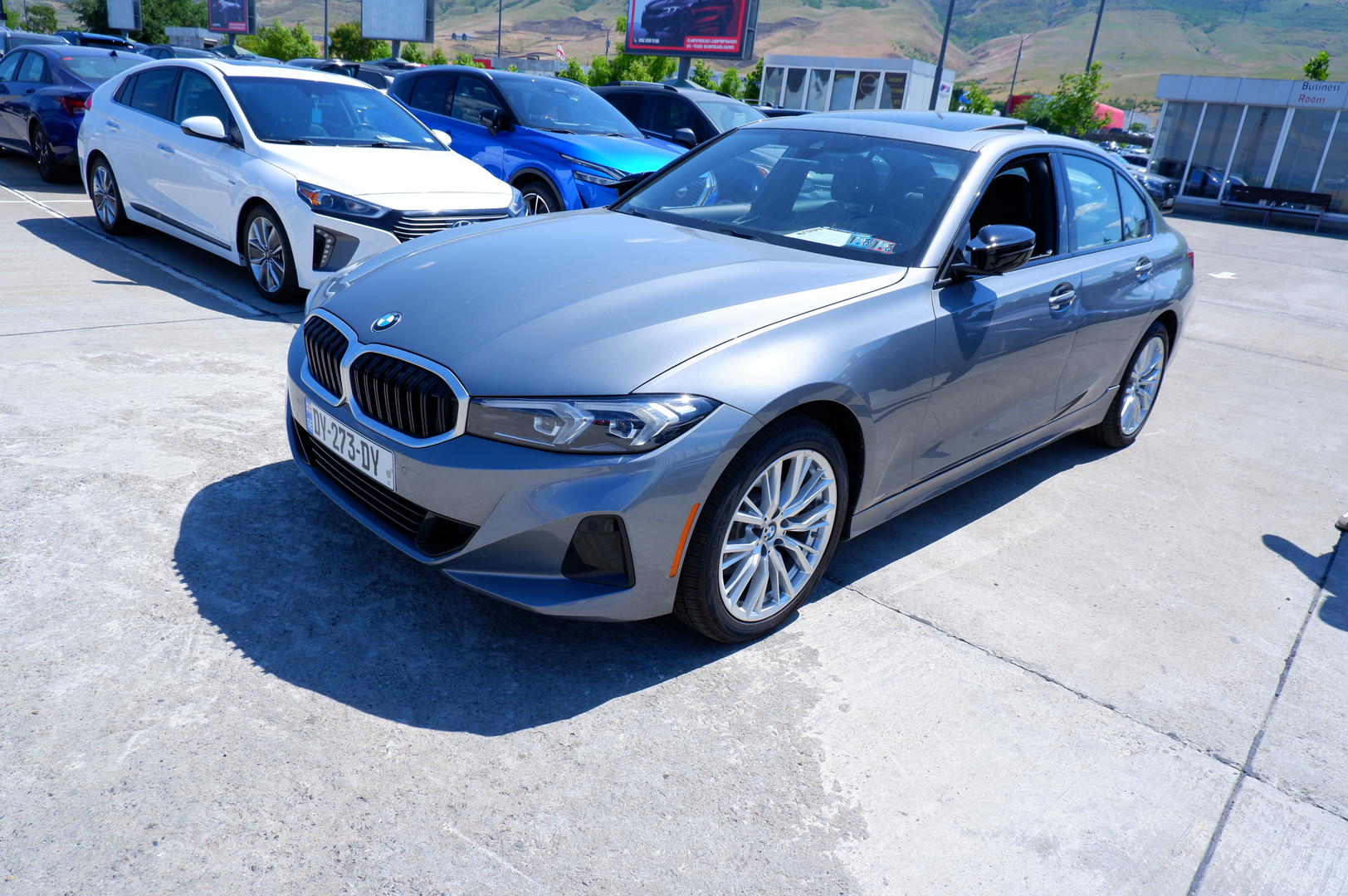 BMW 330