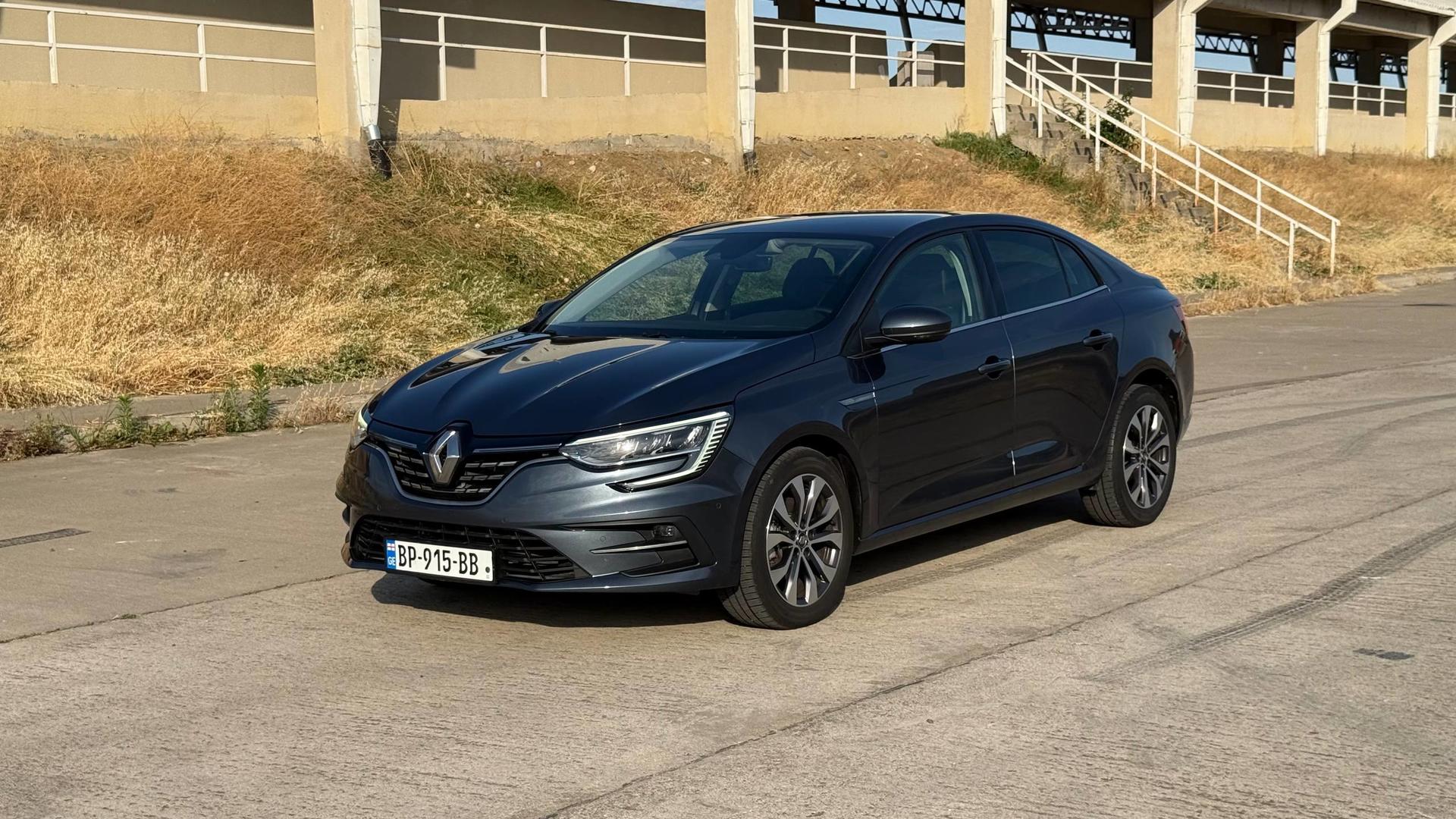 Renault Megane 2022 — photo 2