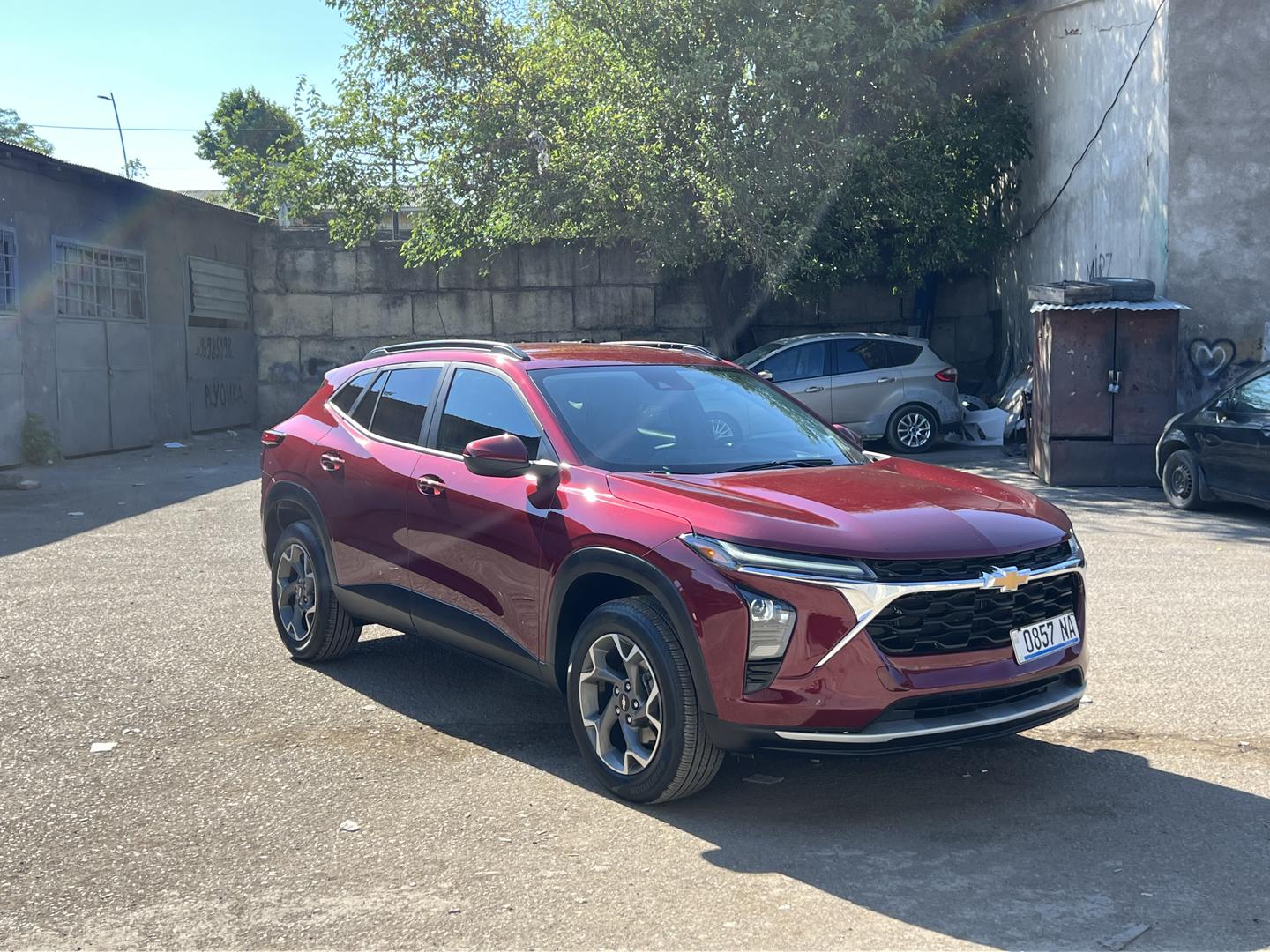 Chevrolet Trax 2023 — photo 2