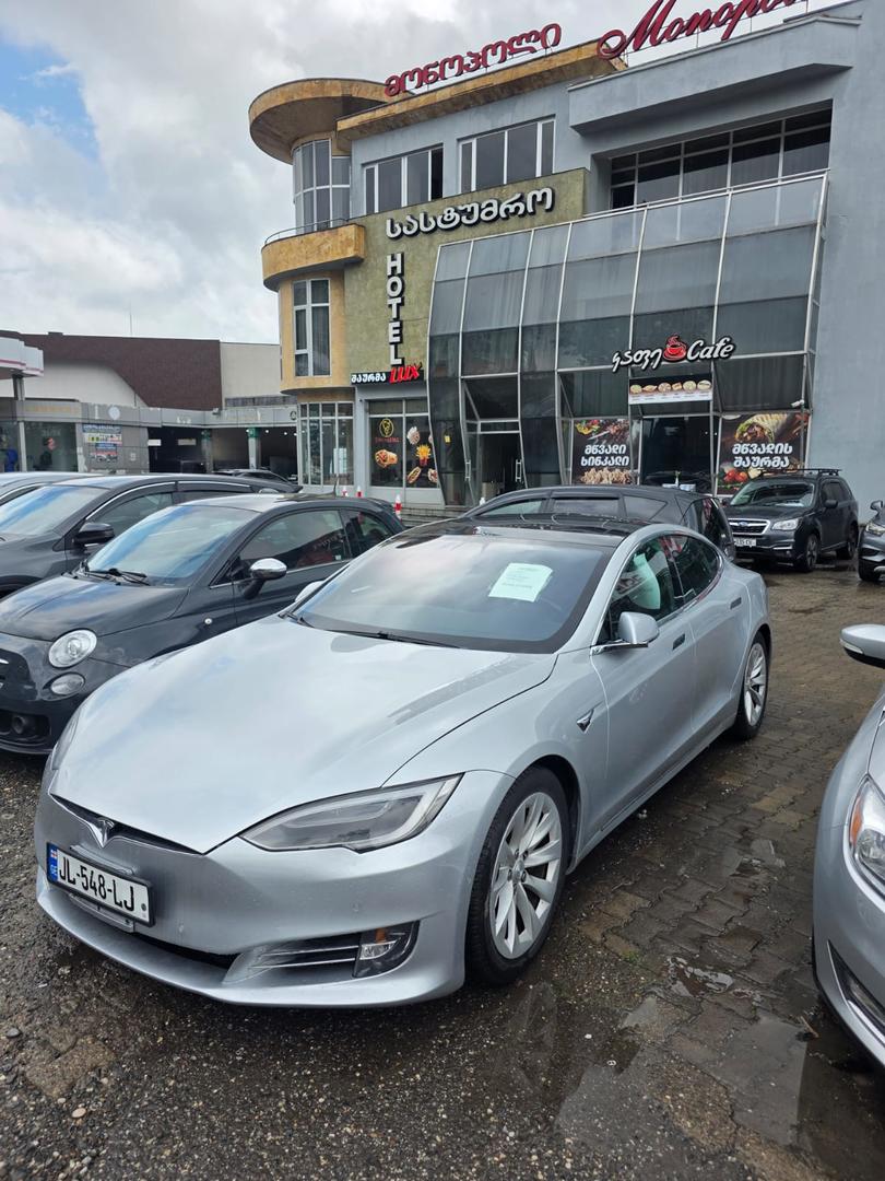 Tesla Model S