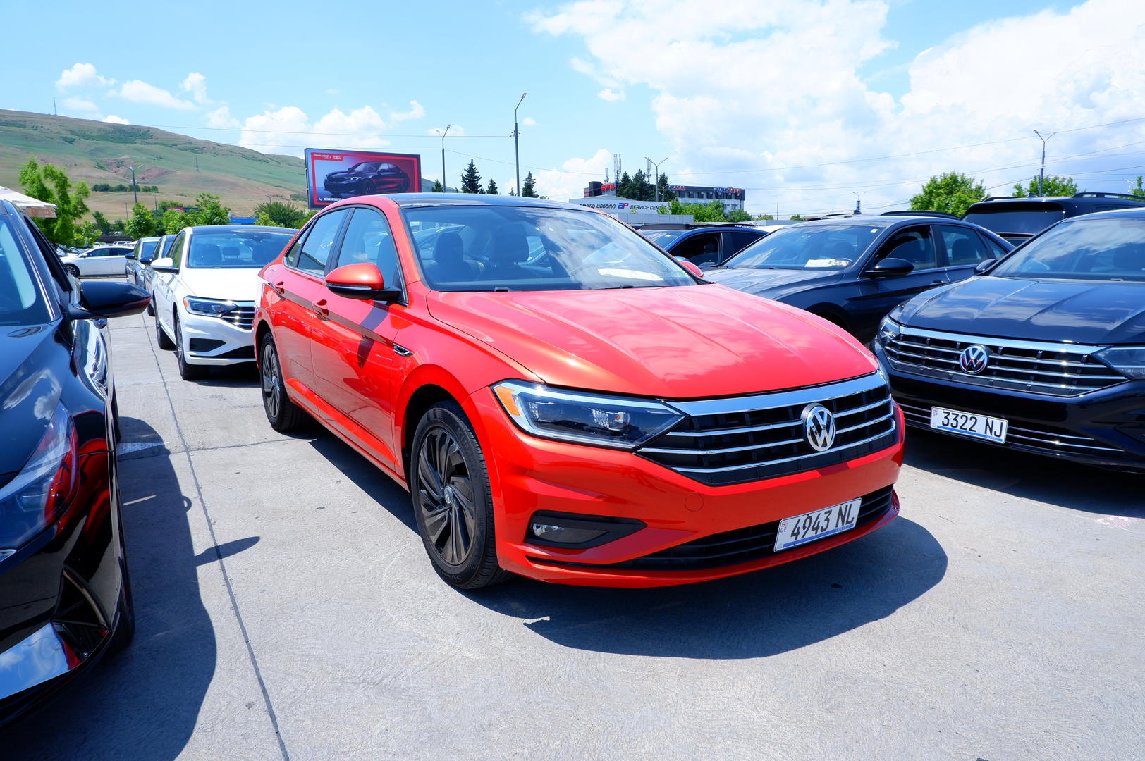 Volkswagen Jetta 2018 — photo 2