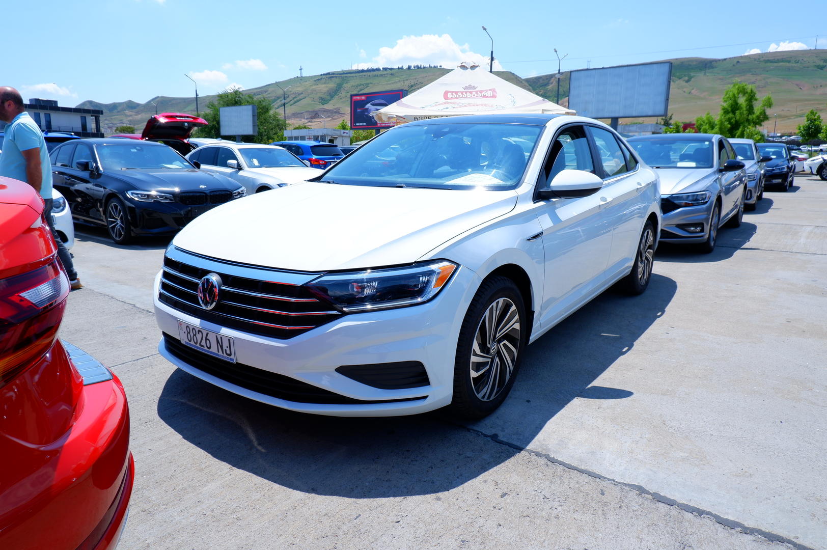 Volkswagen Jetta 2019 — photo 2