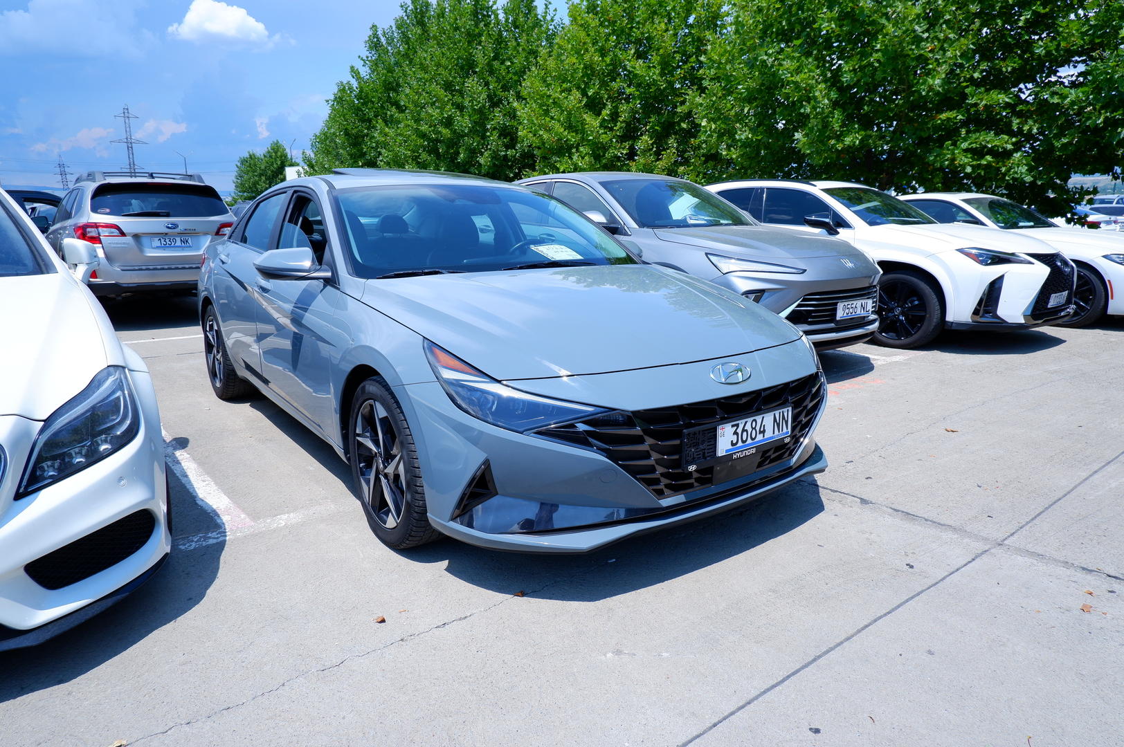 Hyundai Elantra 2022 — photo 2