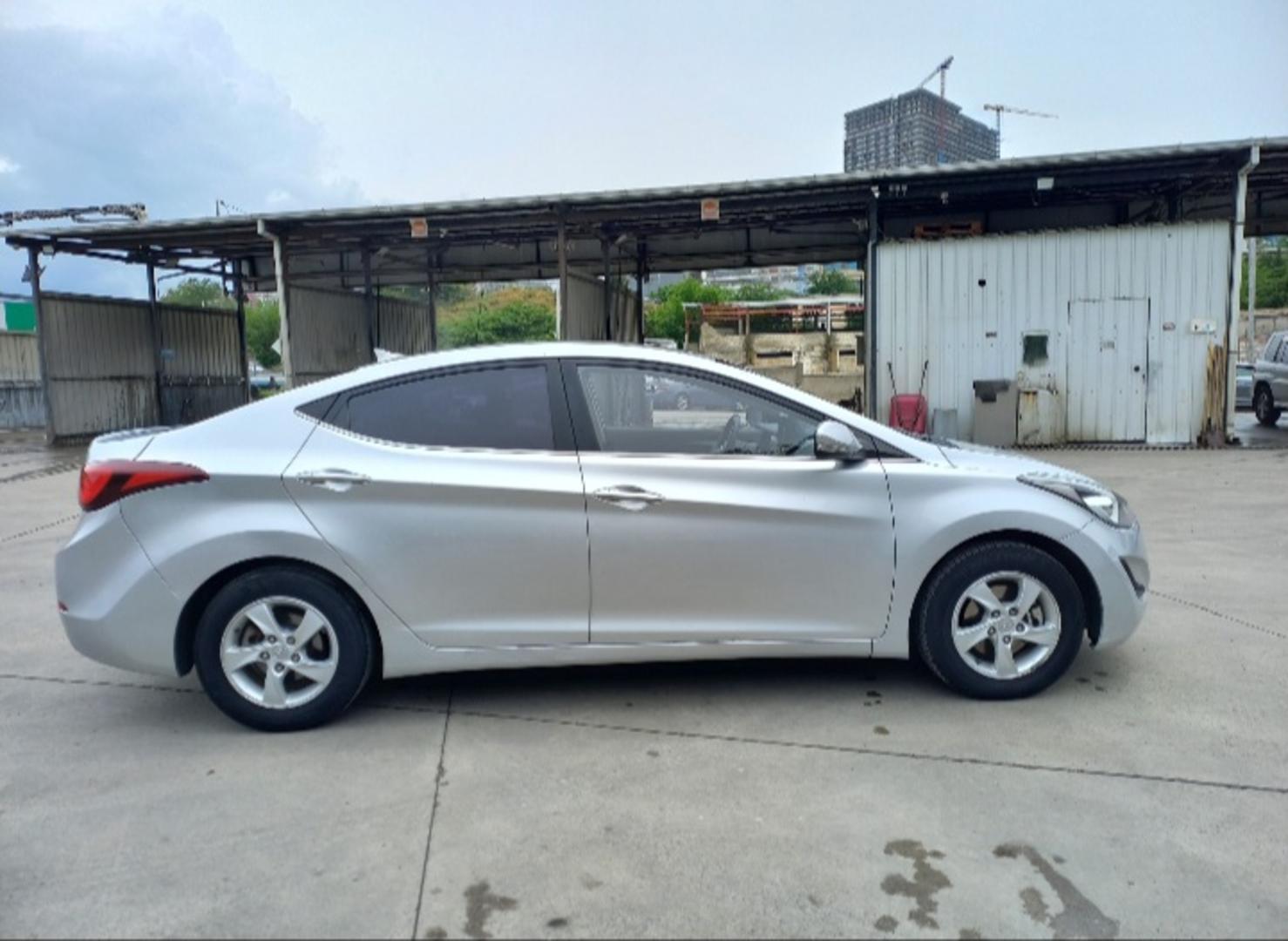 Hyundai Elantra 2014 — photo 2