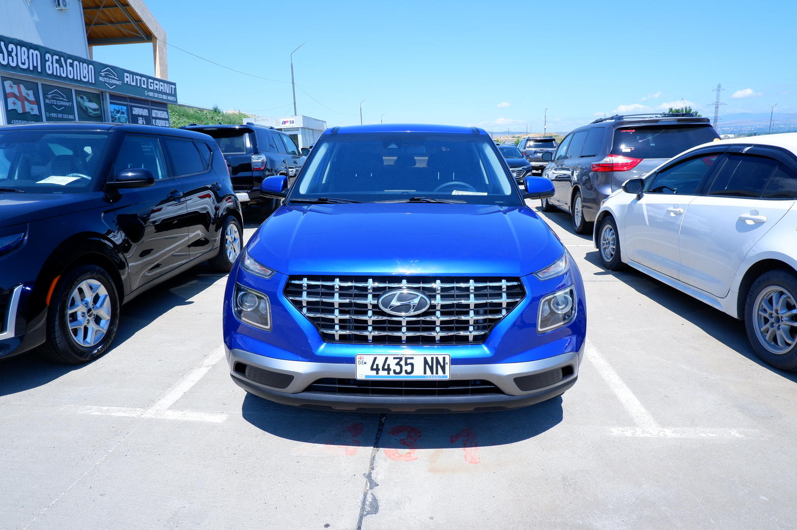 Hyundai Venue 2022 — photo 2