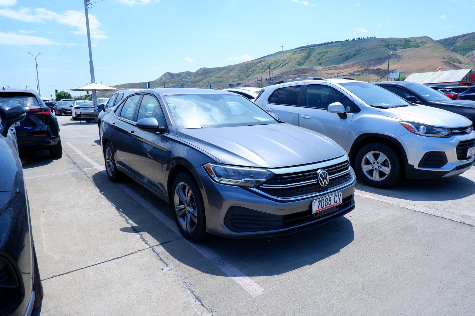 Volkswagen Jetta 2023 — photo 2