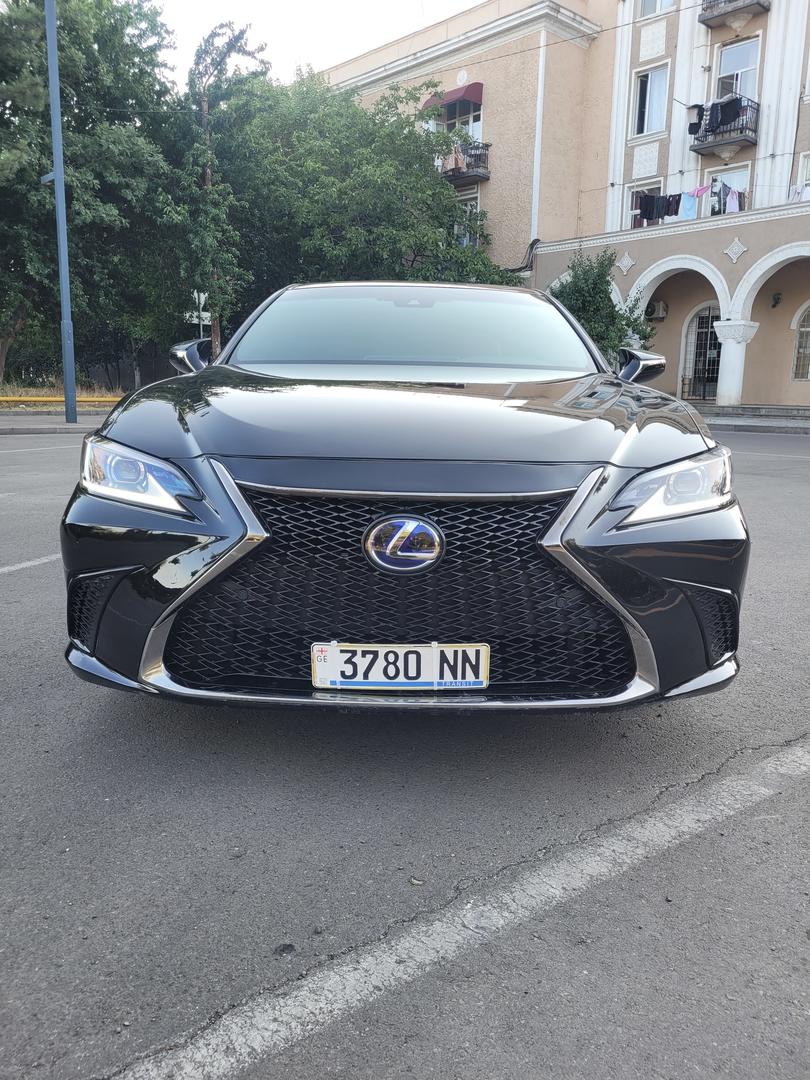 Lexus ES 300 2022 — photo 2