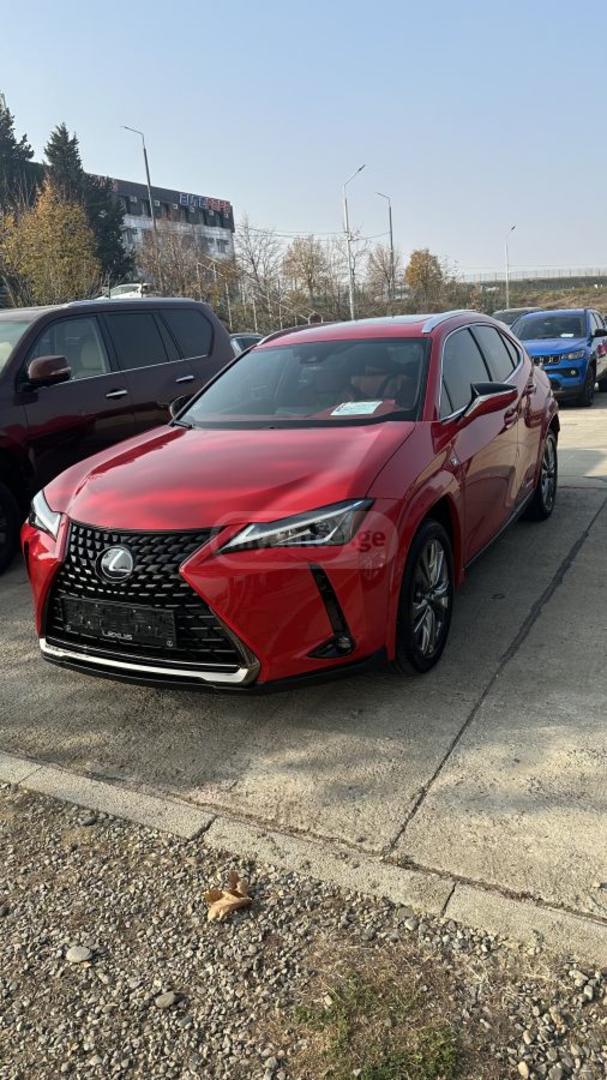 Lexus UX250h