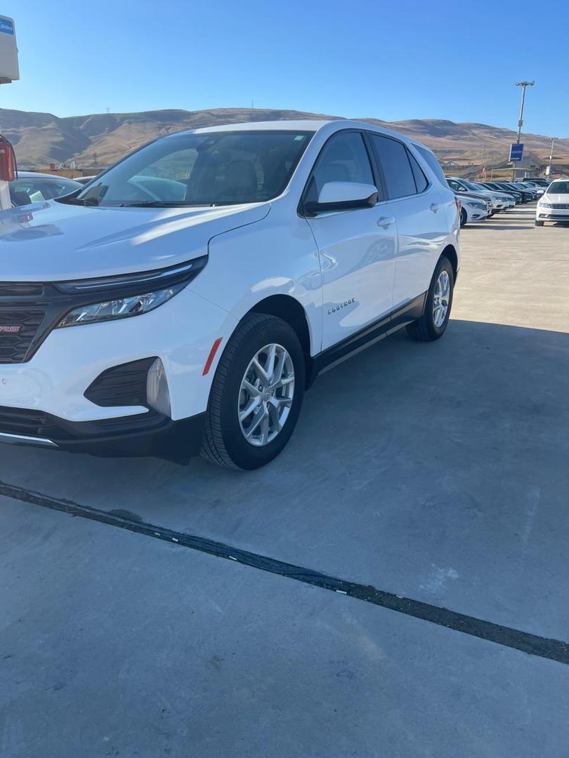 Chevrolet Equinox 2022 — photo 2