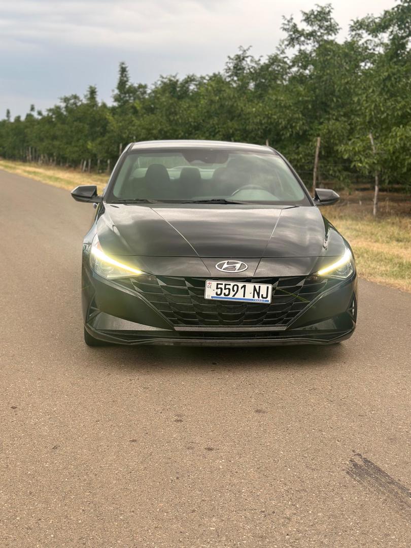 Hyundai Elantra 2021 — photo 2