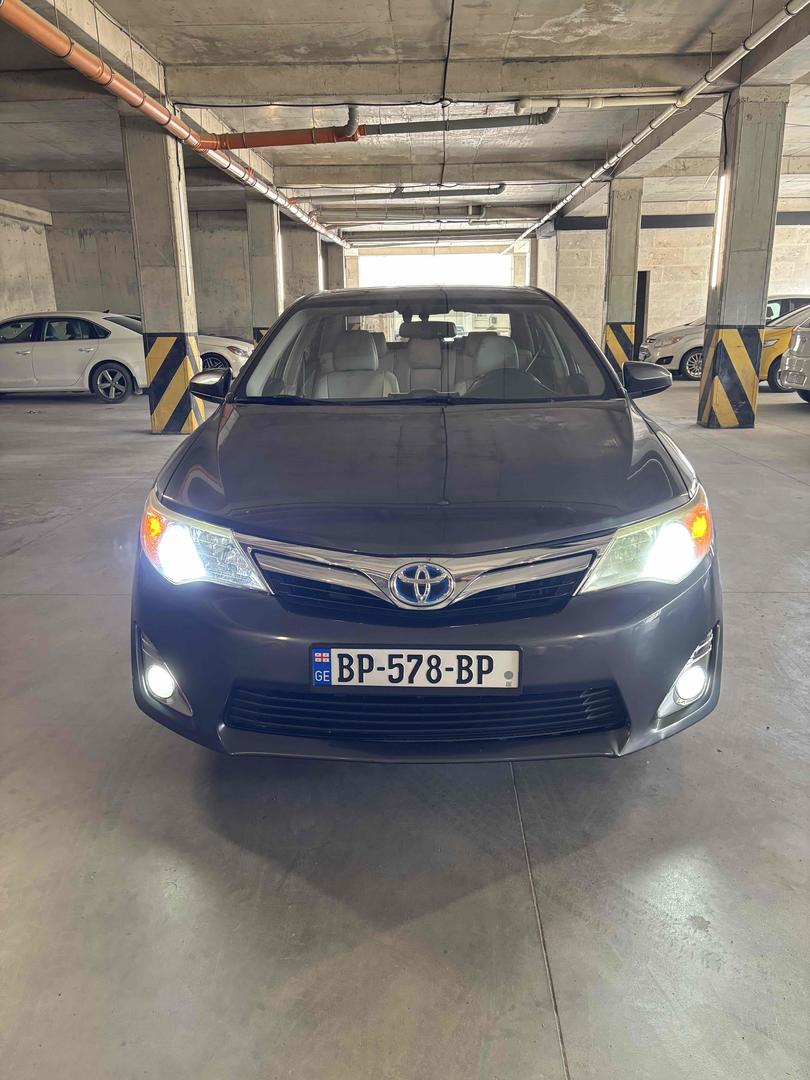 Toyota Camry 2014 — photo 2