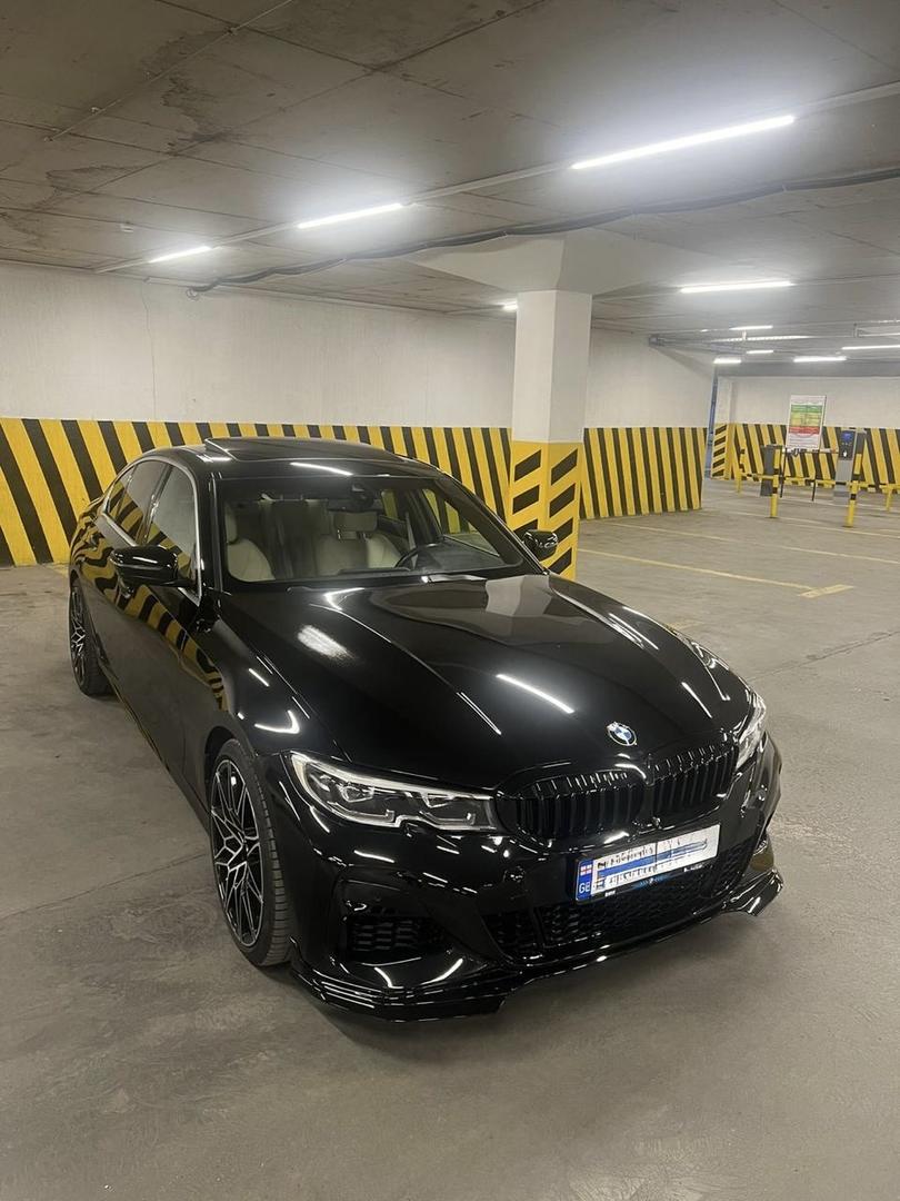 BMW 330