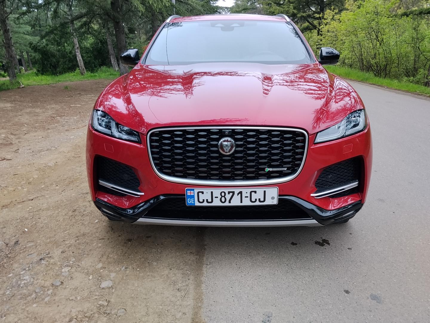 Land Rover Range Rover Velar 2021 — photo 2