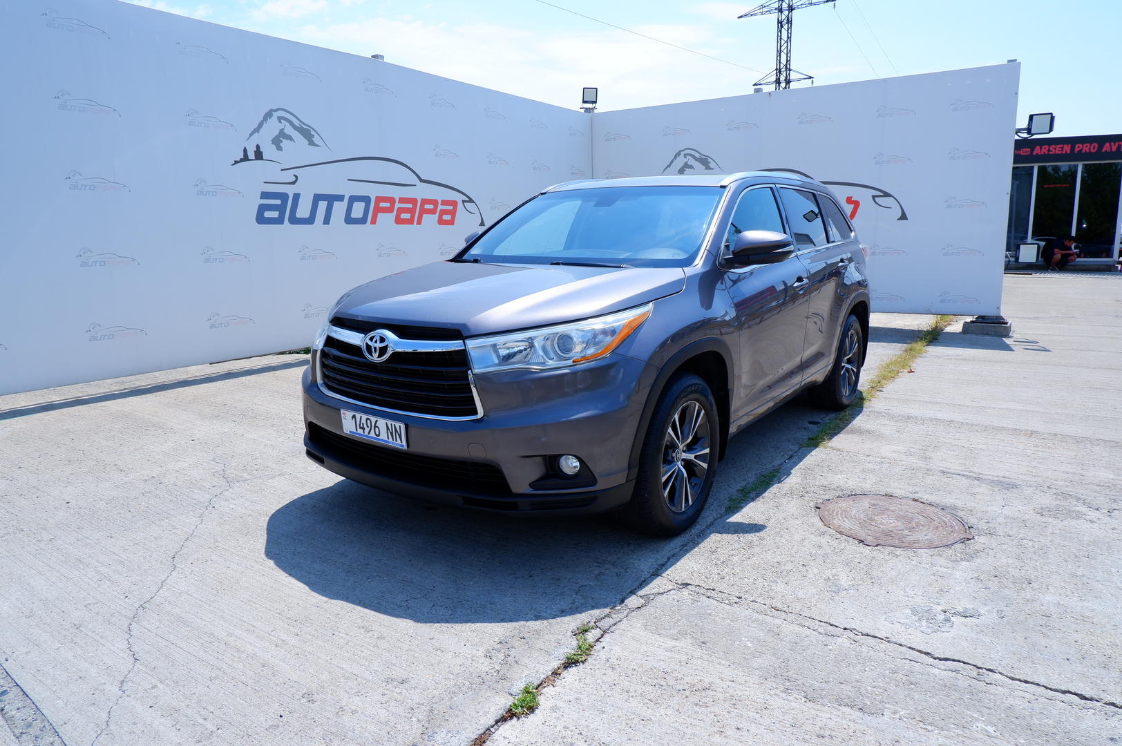 Toyota Highlander 2016 — photo 2