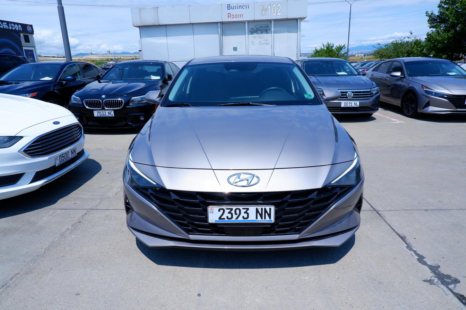 Hyundai Elantra 2022 — photo 2