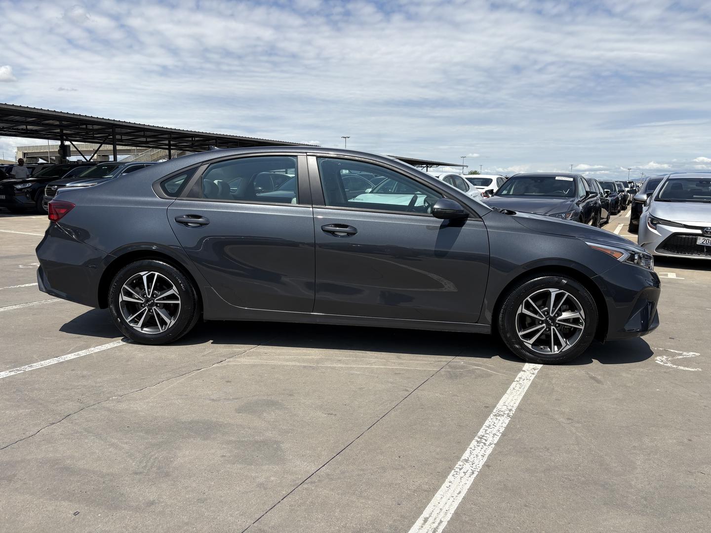 Kia Forte 2023 — photo 2