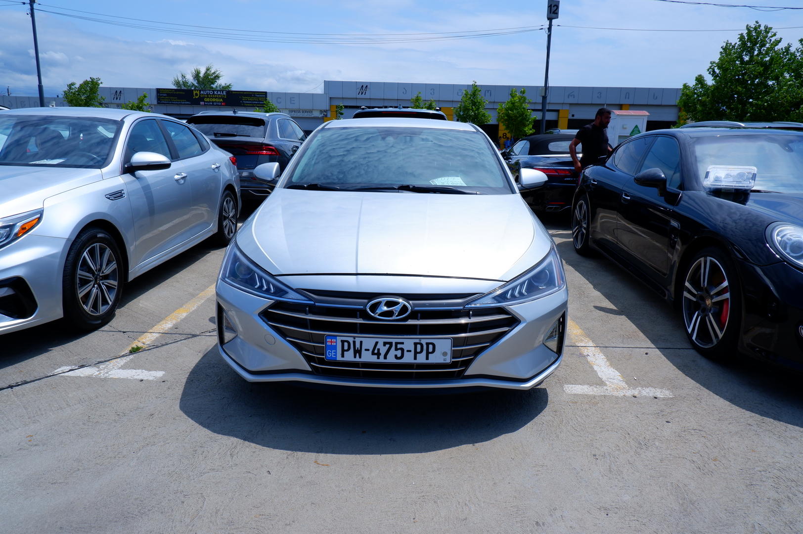 Hyundai Elantra 2019 — photo 2