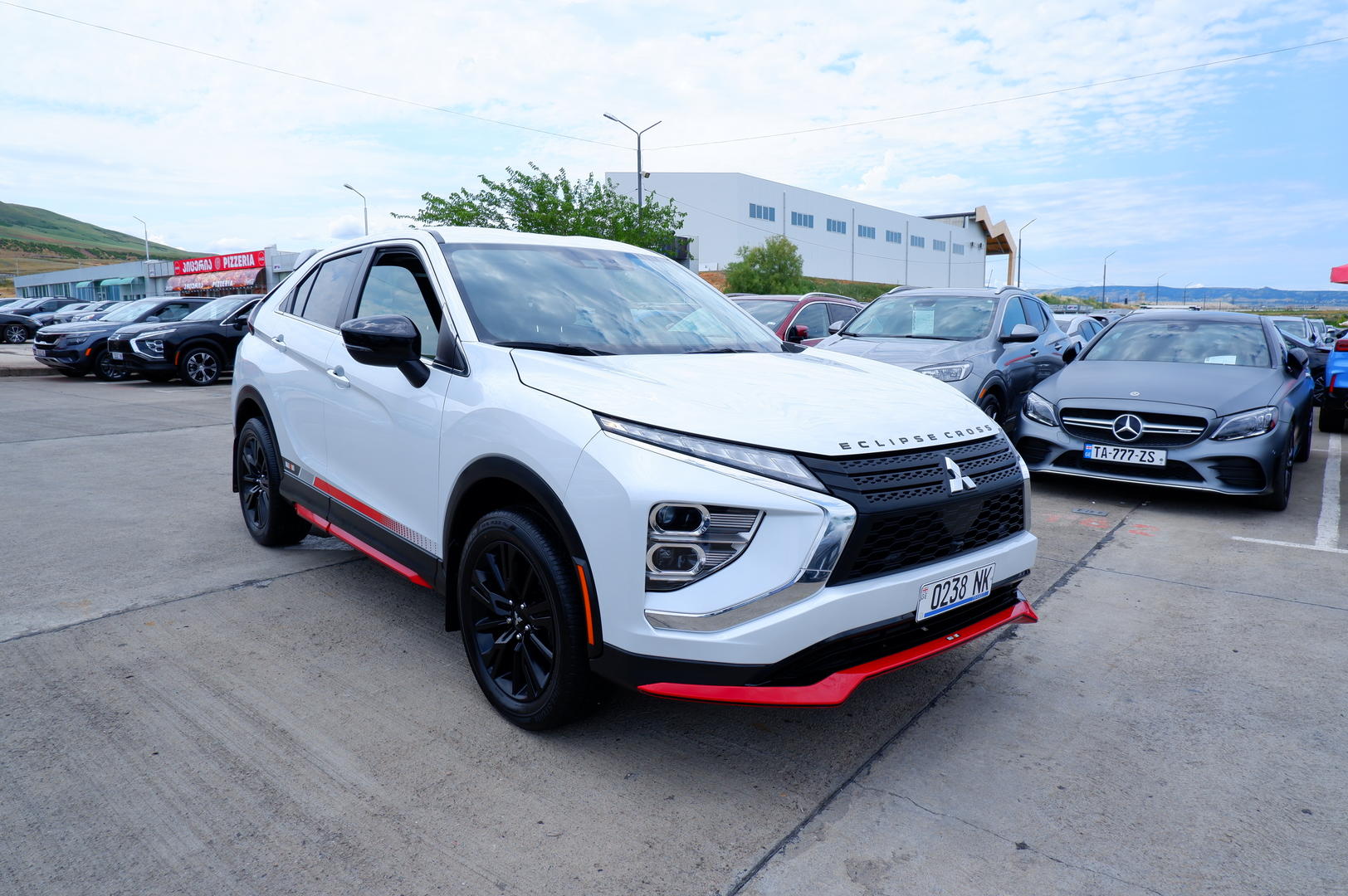 Mitsubishi Eclipse 2023 — photo 2