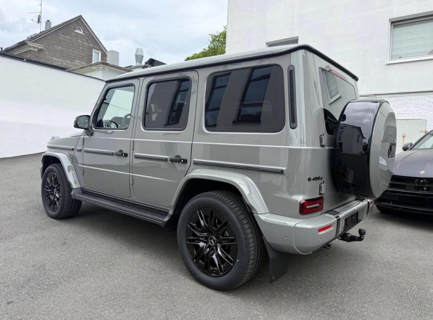 Mercedes-Benz G 400
