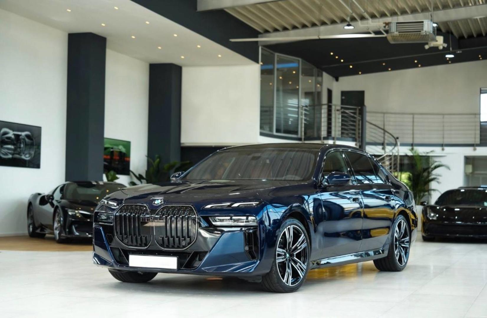 BMW 740