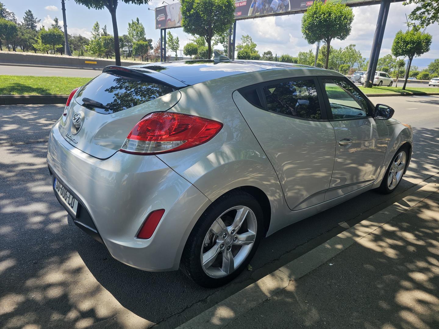 Hyundai Veloster 2013 — photo 2