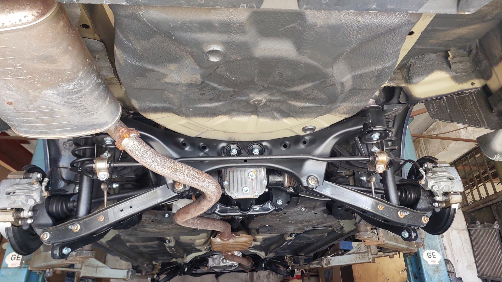 Subaru Outback 2013 — photo 2