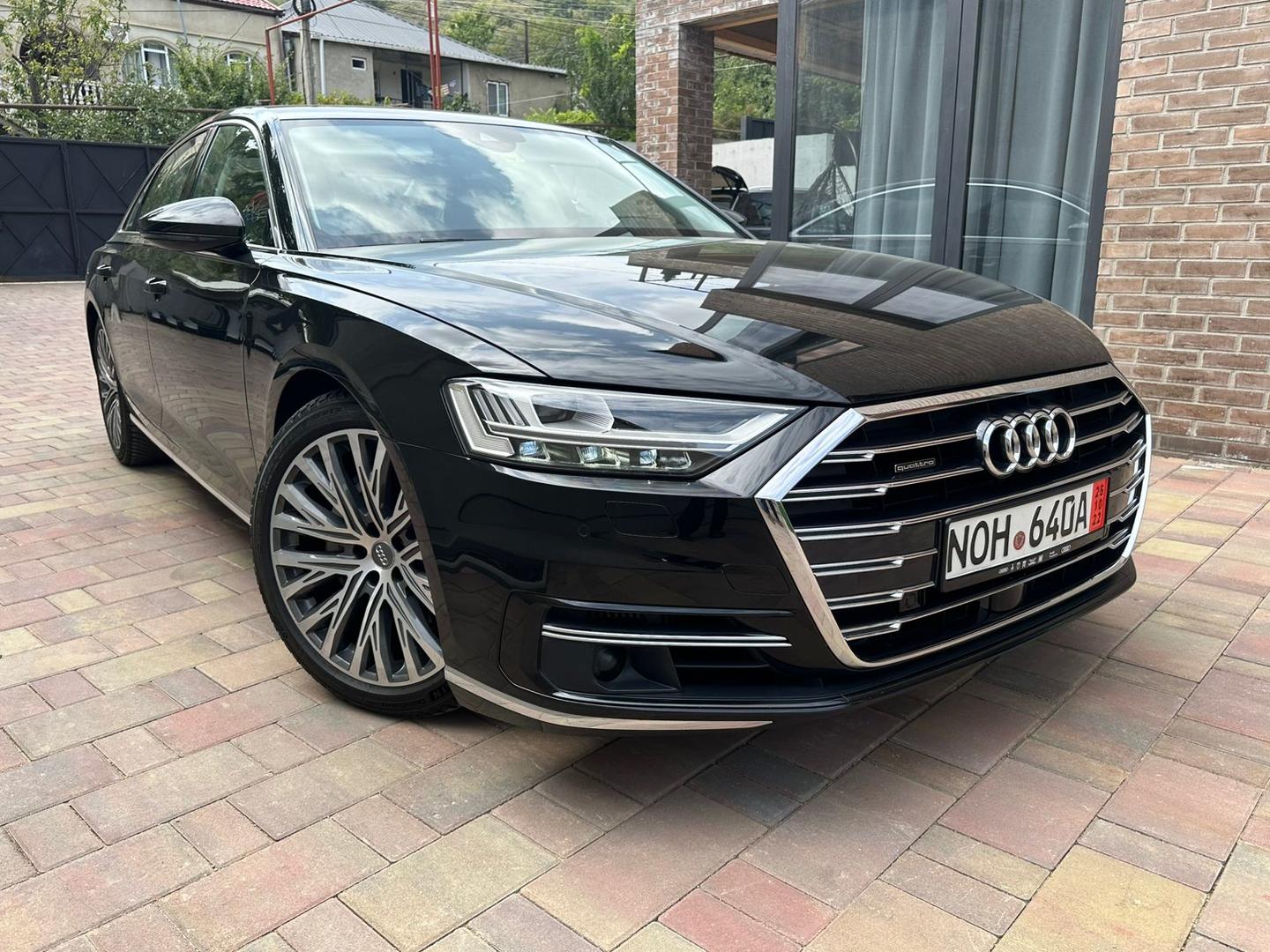 Audi A8 2020 — photo 2