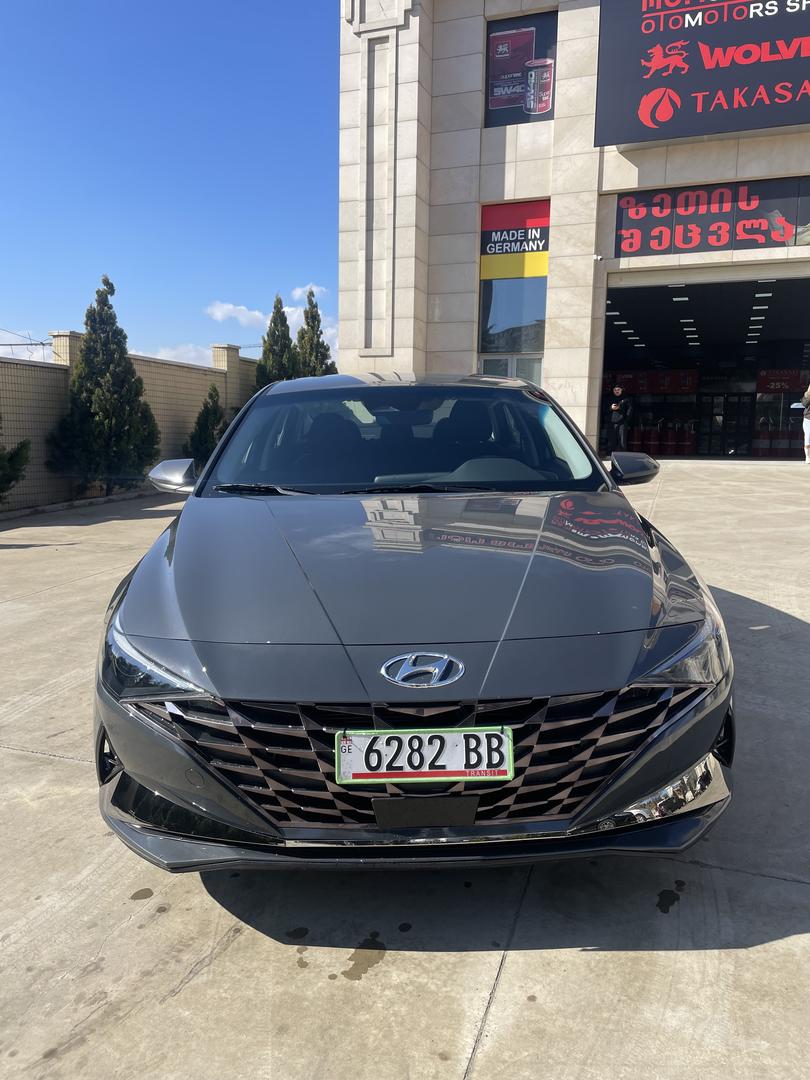 Hyundai Elantra